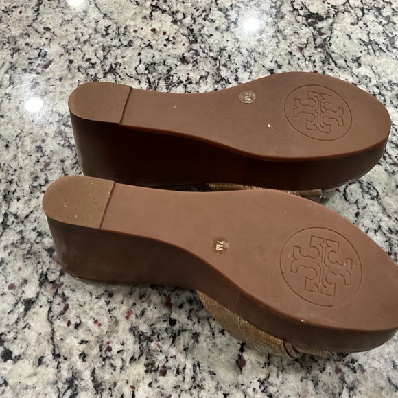 Tory Burch sandals 7 - Picture 2 of 4